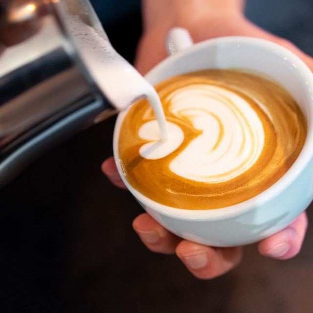 Cappuccino mit Kaffee der Rösterei Keller aus Zizers